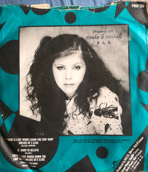 Kirsty MacColl : There's A Guy Works Down The Chip Shop Swears He's Elvis (7", Single)